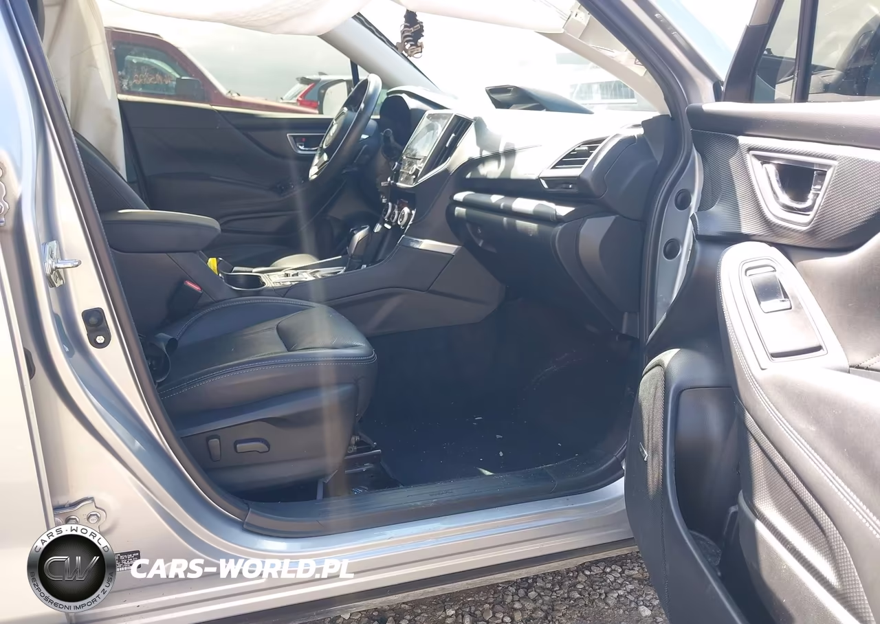 2022 Subaru Forester Touring VIN:JF2SKARCXNH528046 - 5
