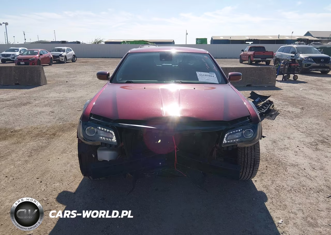 2023 Chrysler 300 Touring L VIN:2C3CCADGXPH589991 - 13