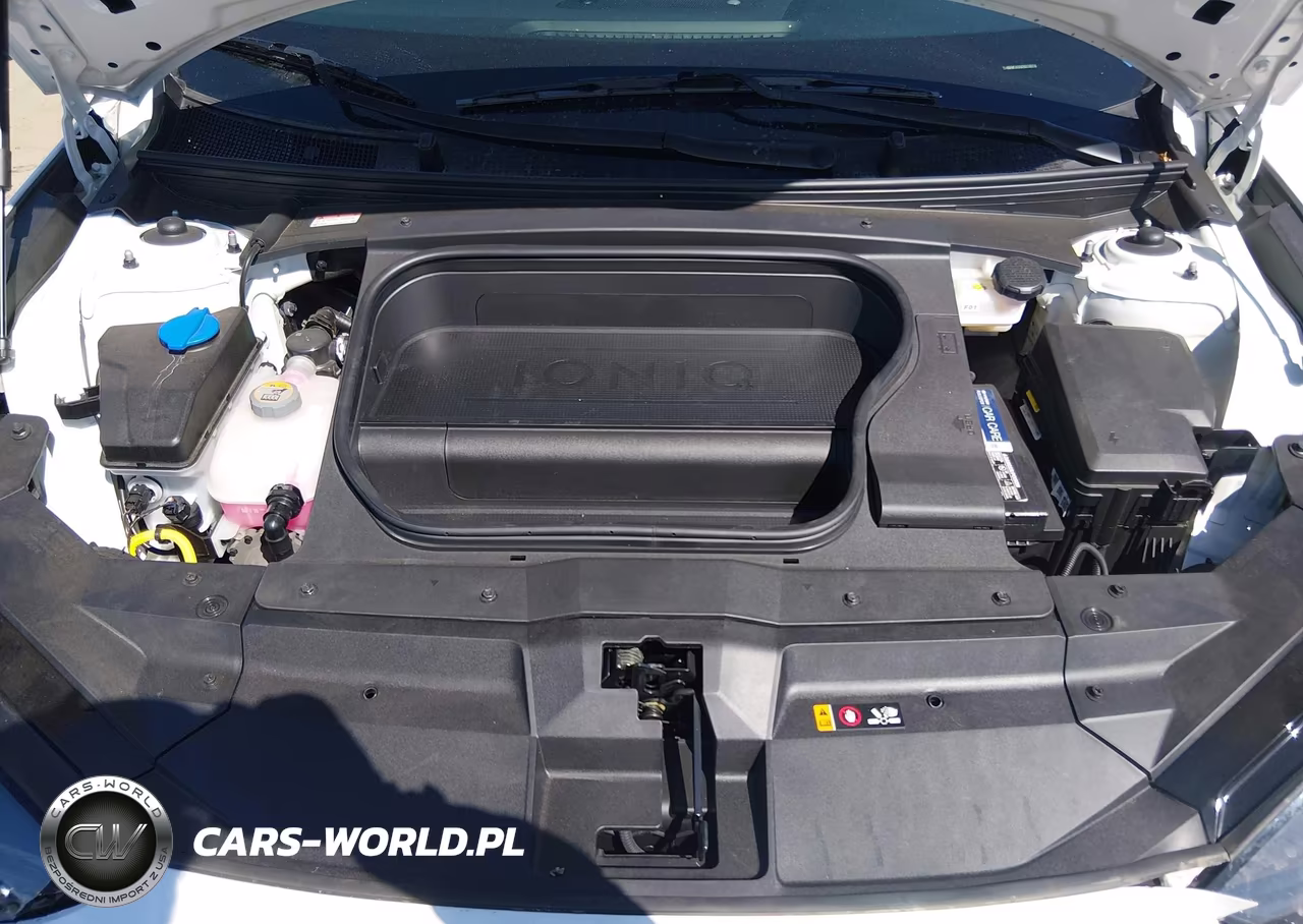 2024 Hyundai Ioniq 6 Limited VIN:KMHM54AAXRA074014 - 10