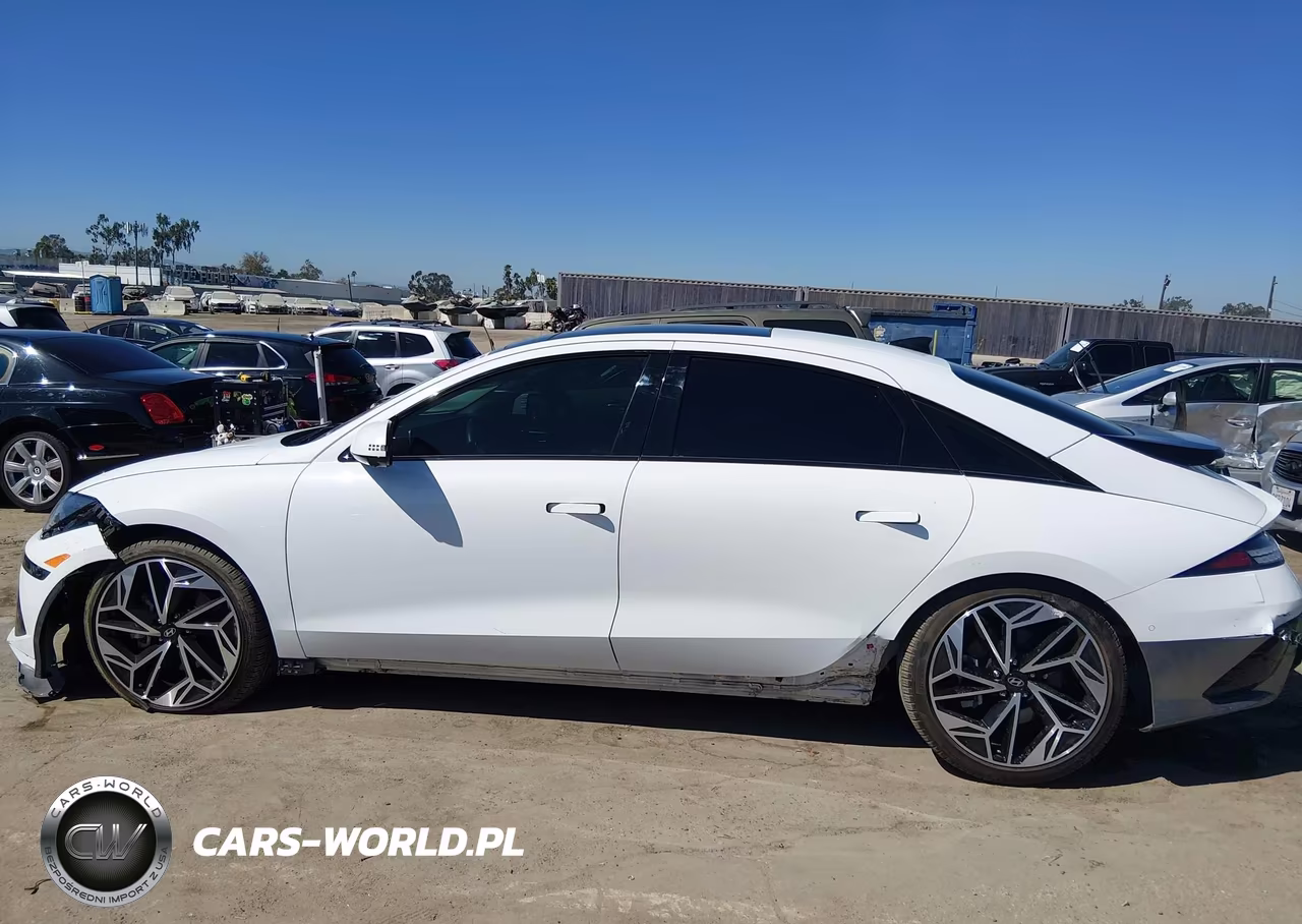 2024 Hyundai Ioniq 6 Limited VIN:KMHM54AAXRA074014 - 14
