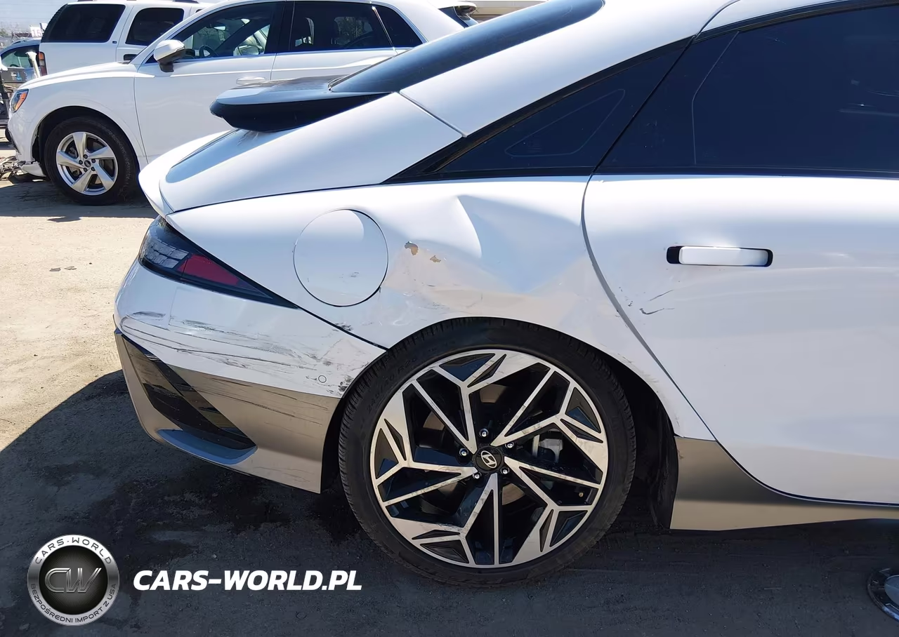2024 Hyundai Ioniq 6 Limited VIN:KMHM54AAXRA074014 - 19