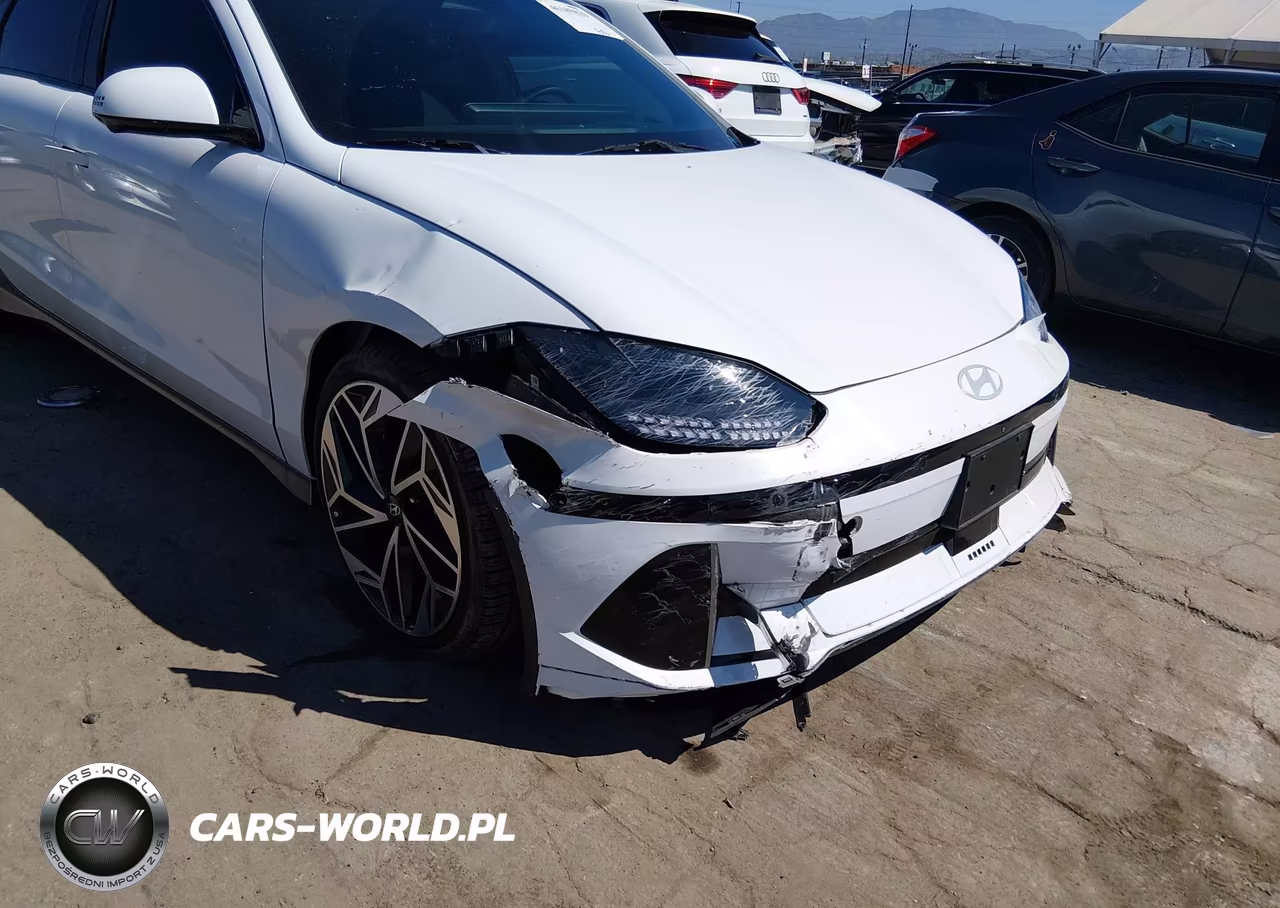 2024 Hyundai Ioniq 6 Limited VIN:KMHM54AAXRA074014 - 6
