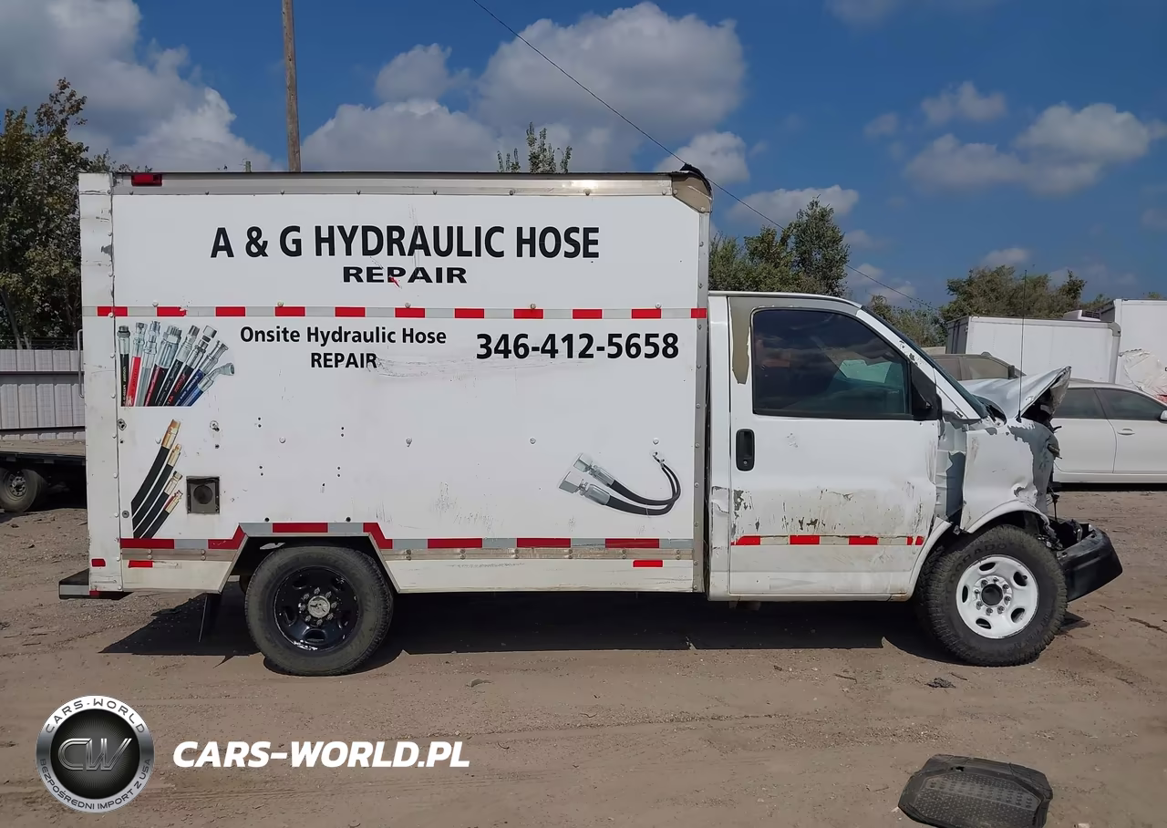 2010 GMC Savana Cutaway Work Van VIN:1GD1G2AAXA1901578 - 13