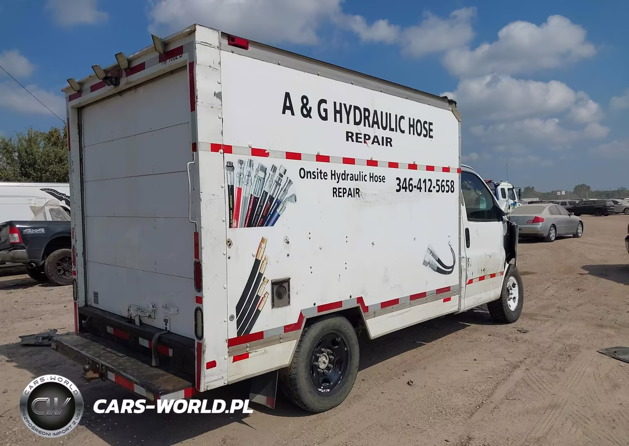 2010 GMC Savana Cutaway Work Van VIN:1GD1G2AAXA1901578 - 4