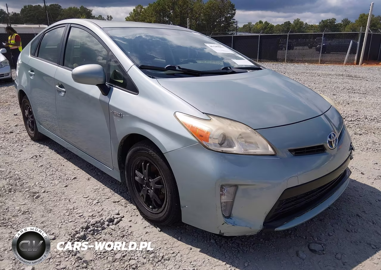 2013 Toyota Prius Two – zdjęcie 1 z 16