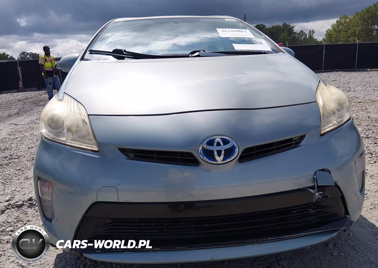 2013 Toyota Prius Two VIN:JTDKN3DU6D5544083 - 6