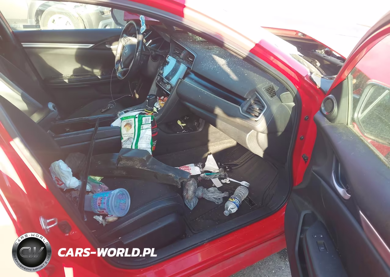 2019 Honda Civic Sport VIN:2HGFC2F83KH517139 - 5
