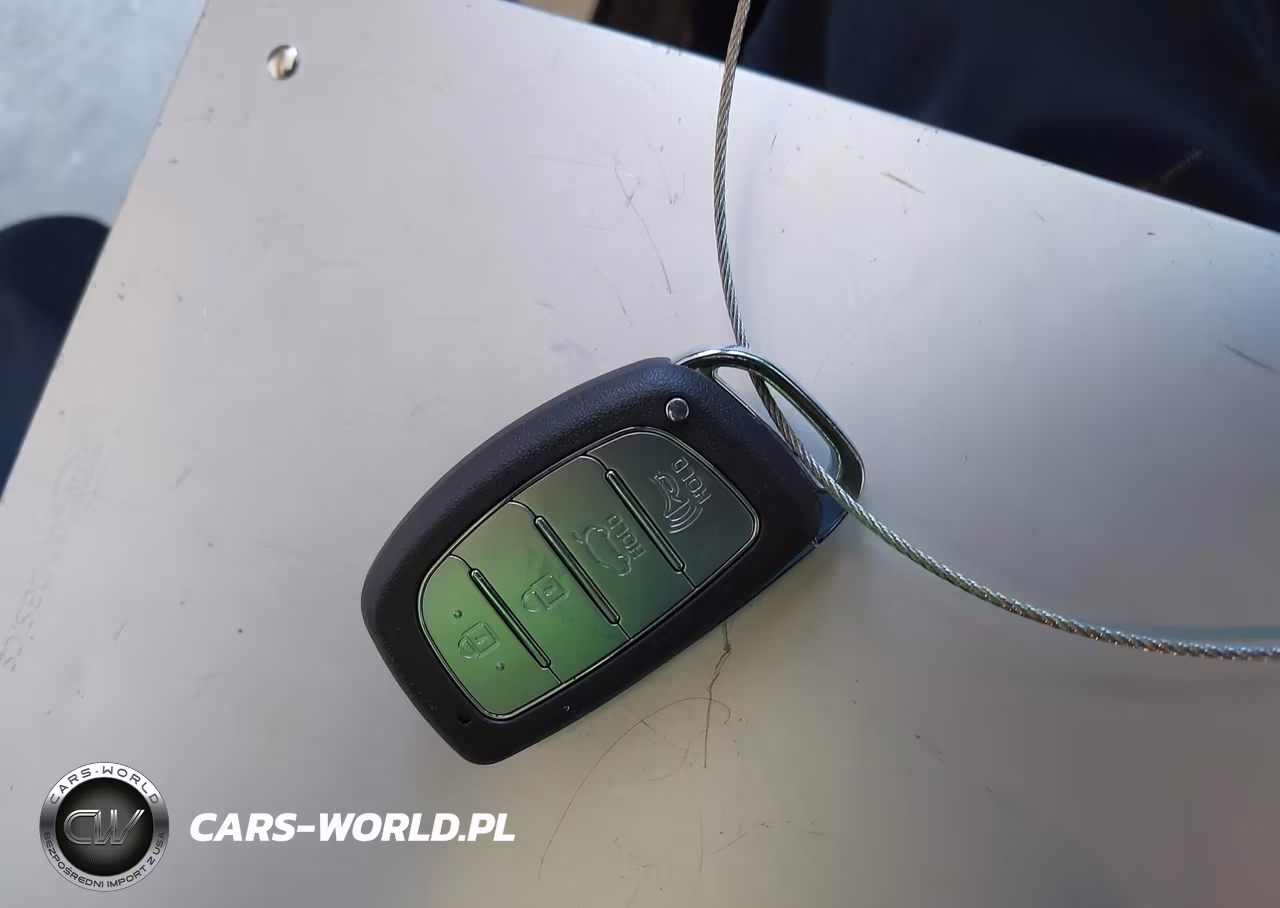 2018 Hyundai Tucson Sport VIN:KM8J3CAL1JU760773 - 11
