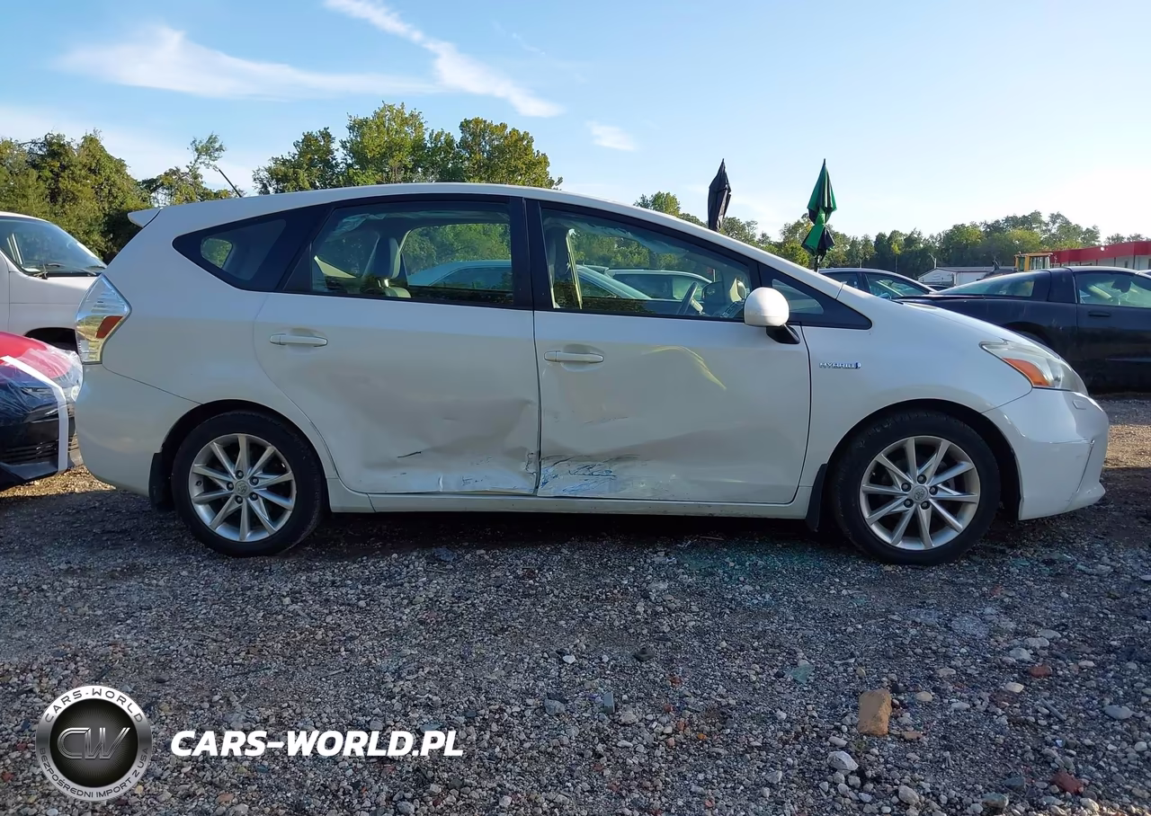 2013 Toyota Prius V Five VIN:JTDZN3EU1D3242595 - 13