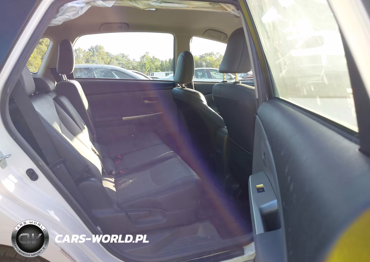 2013 Toyota Prius V Five VIN:JTDZN3EU1D3242595 - 8