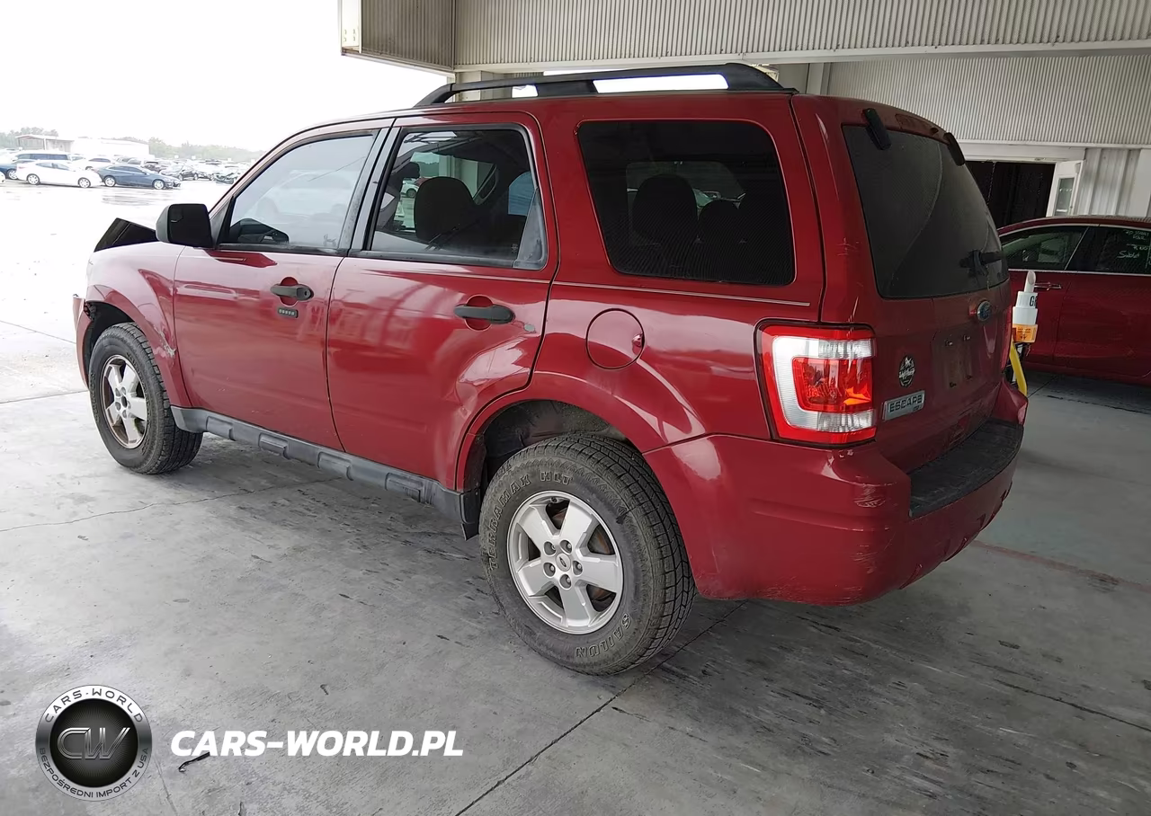 2010 Ford Escape Xlt VIN:1FMCU0D78AKD09743 - 3