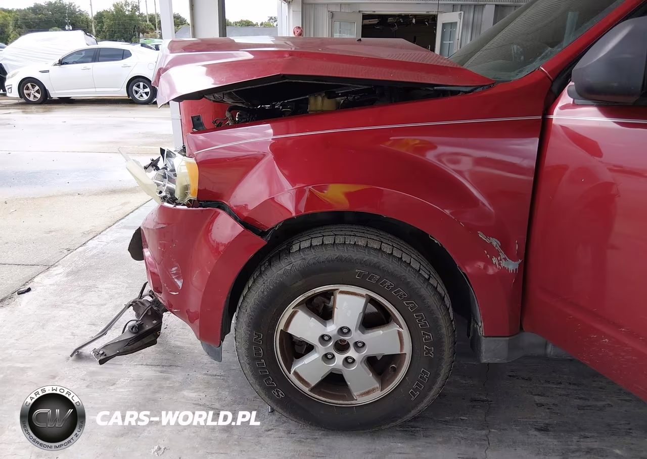 2010 Ford Escape Xlt VIN:1FMCU0D78AKD09743 - 6