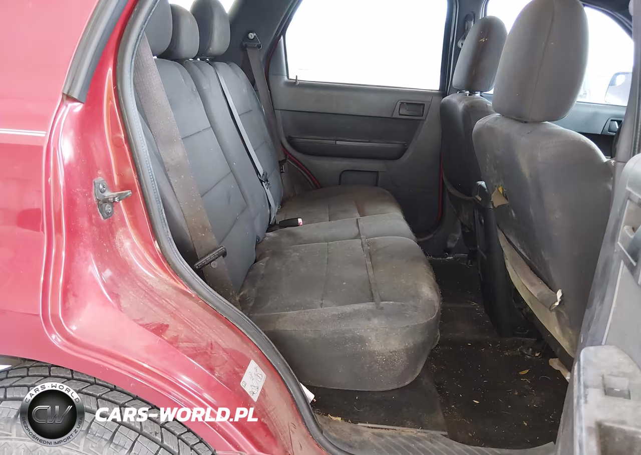 2010 Ford Escape Xlt VIN:1FMCU0D78AKD09743 - 8