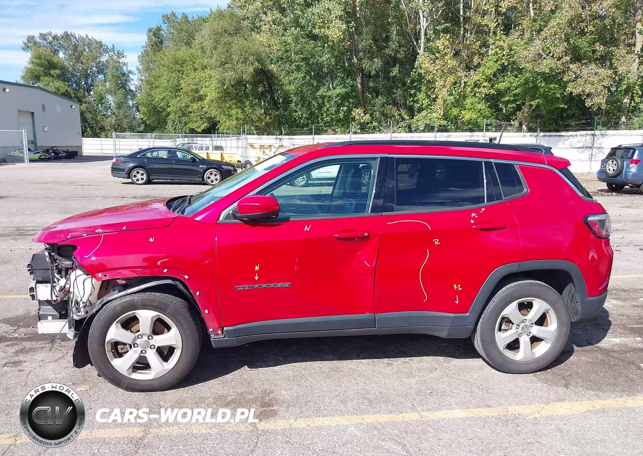 2018 Jeep Compass Latitude 4X4 VIN:3C4NJDBB9JT176025 - 15