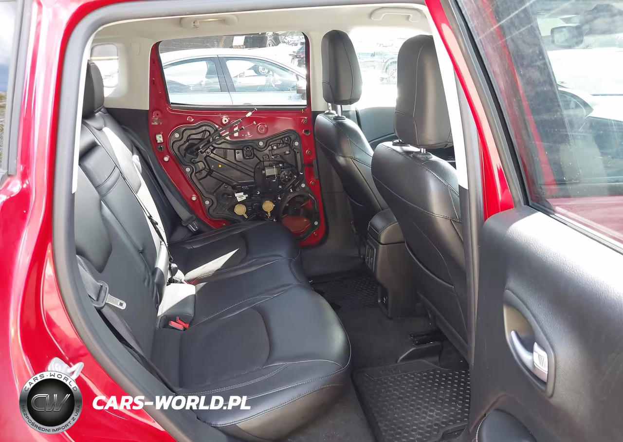 2018 Jeep Compass Latitude 4X4 VIN:3C4NJDBB9JT176025 - 8