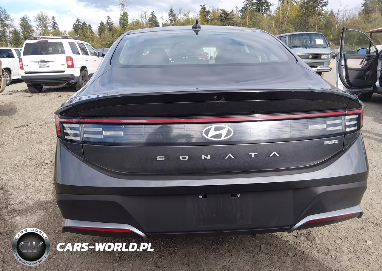 2026 Hyundai Sonata H??Brido Blue VIN:KMHL24JJ5TA165655 - 16