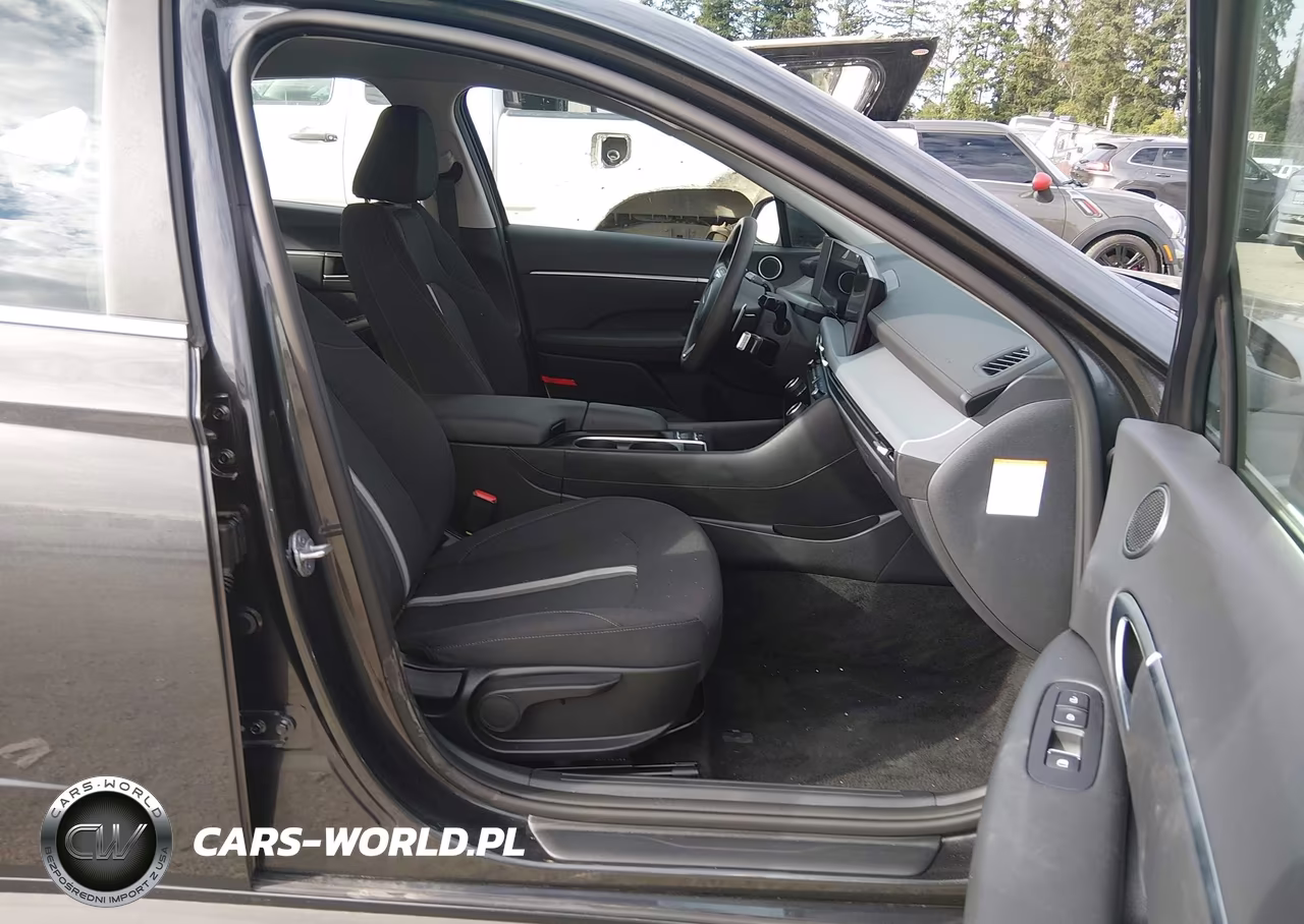 2026 Hyundai Sonata H??Brido Blue VIN:KMHL24JJ5TA165655 - 5