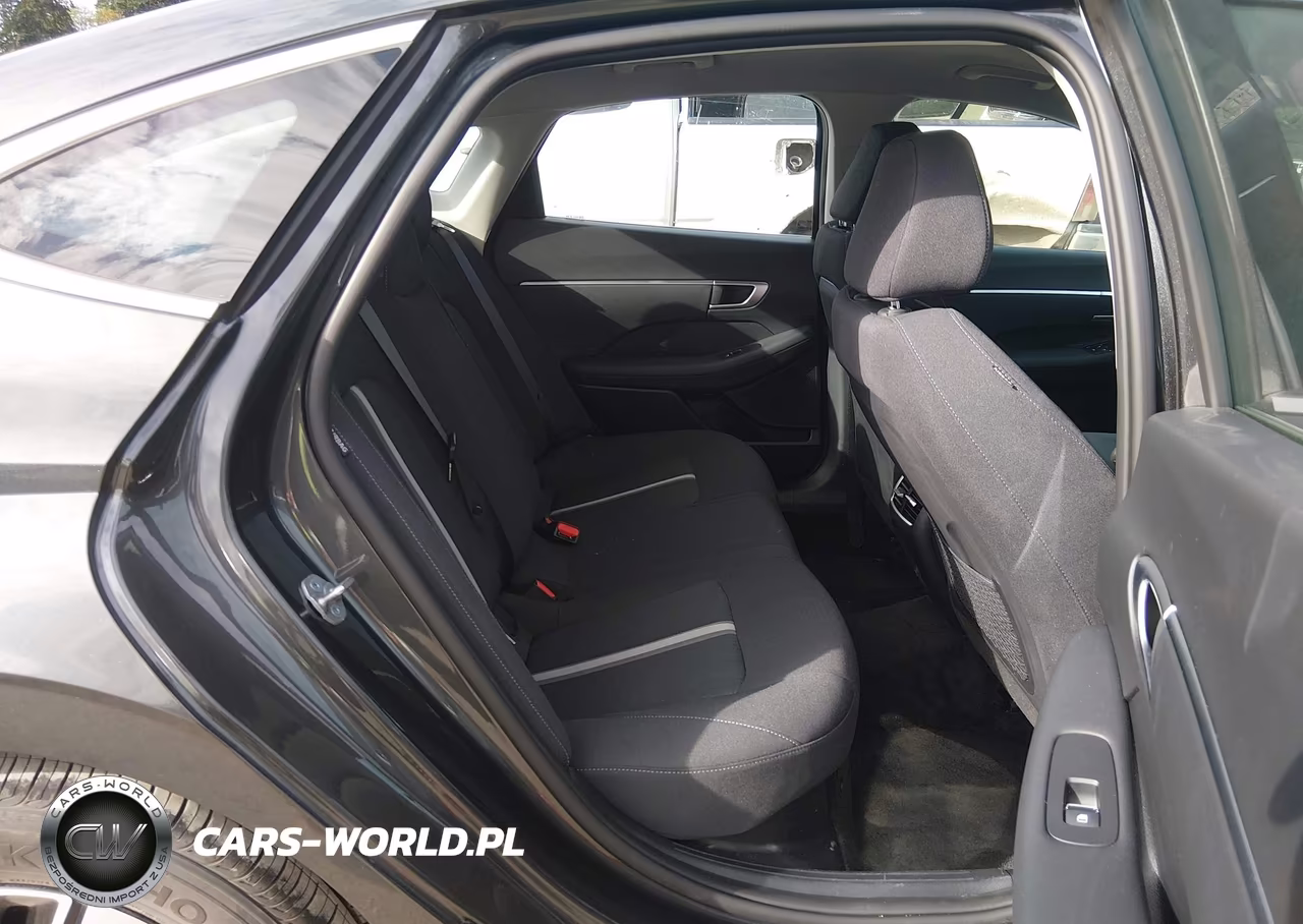 2026 Hyundai Sonata H??Brido Blue VIN:KMHL24JJ5TA165655 - 8