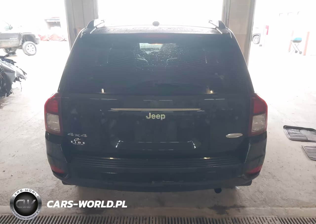 2016 Jeep Compass Latitude VIN:1C4NJDEB1GD781103 - 16