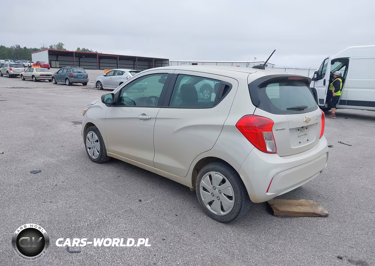 2017 Chevrolet Spark Ls Cvt VIN:KL8CB6SA3HC759082 - 3