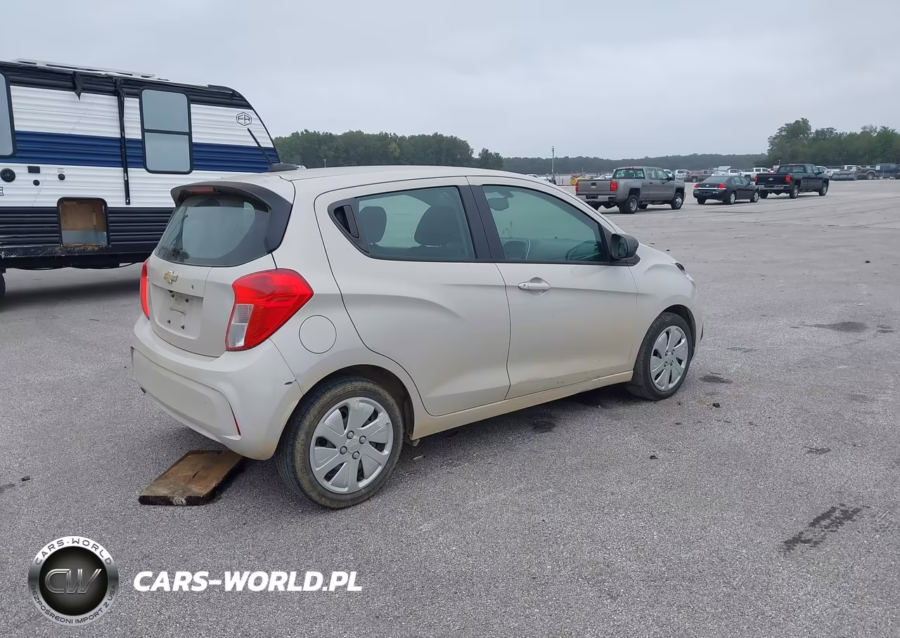 2017 Chevrolet Spark Ls Cvt VIN:KL8CB6SA3HC759082 - 4