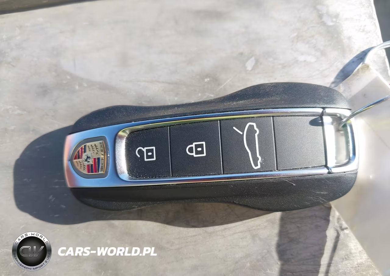 2025 Porsche Panamera 4 VIN:WP0AA2YA7SL007104 - 11