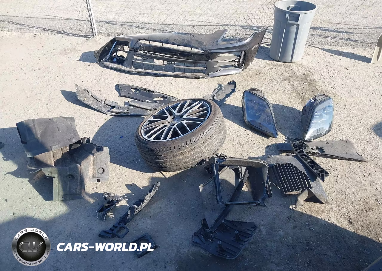 2025 Porsche Panamera 4 VIN:WP0AA2YA7SL007104 - 12