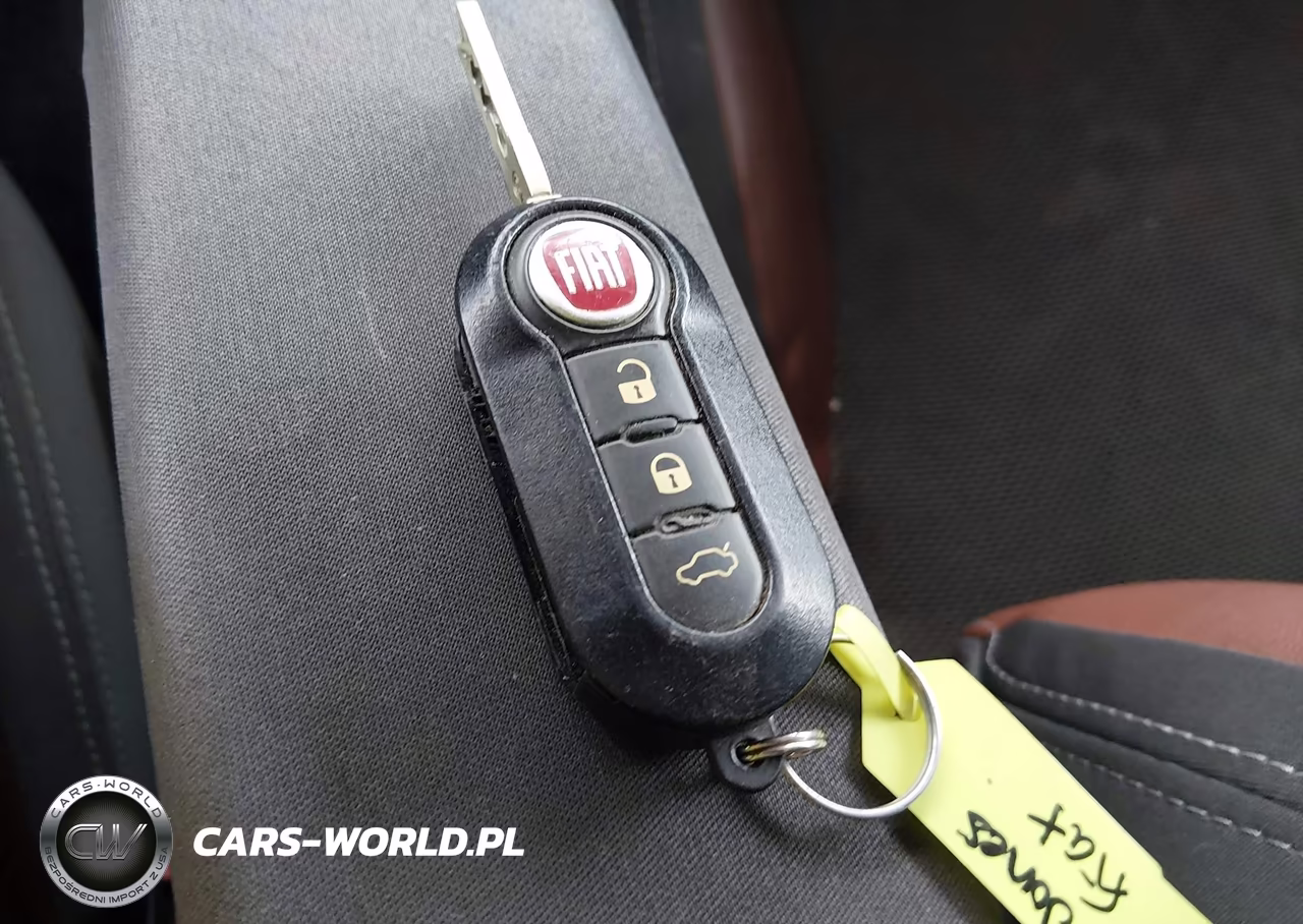 2014 Fiat 500L Trekking VIN:ZFBCFADH2EZ012433 - 11