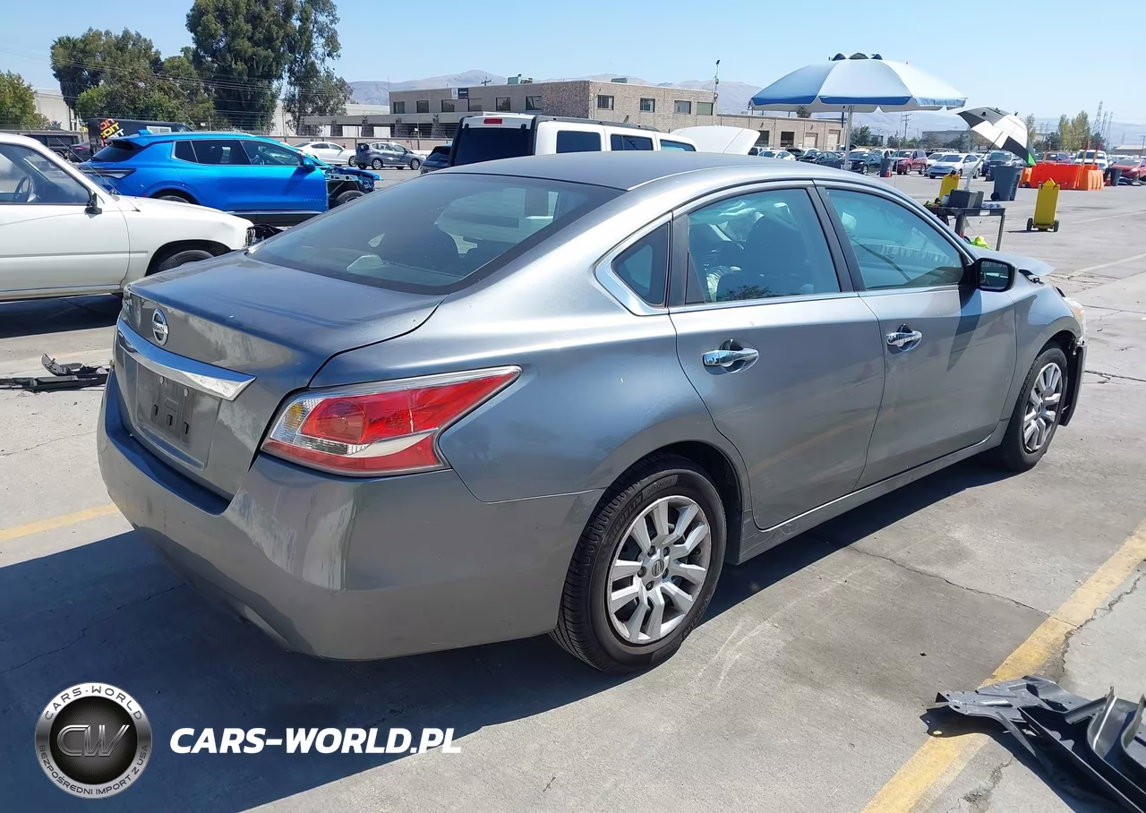 2015 Nissan Altima 2.5 VIN:1N4AL3AP9FC281978 - 4