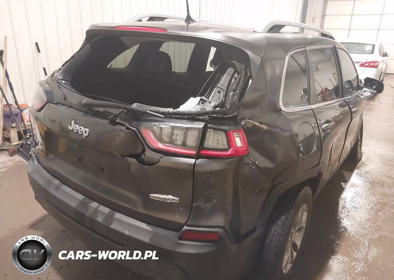 2021 Jeep Cherokee Latitude Lux 4X4 VIN:1C4PJMMX0MD103296 - 18