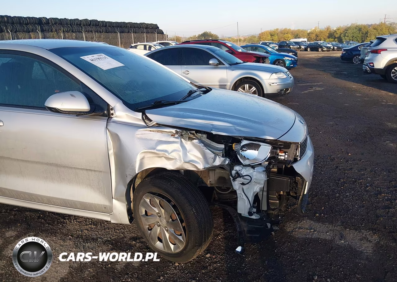 2018 Kia Rio S VIN:3KPA24AB3JE051023 - 6
