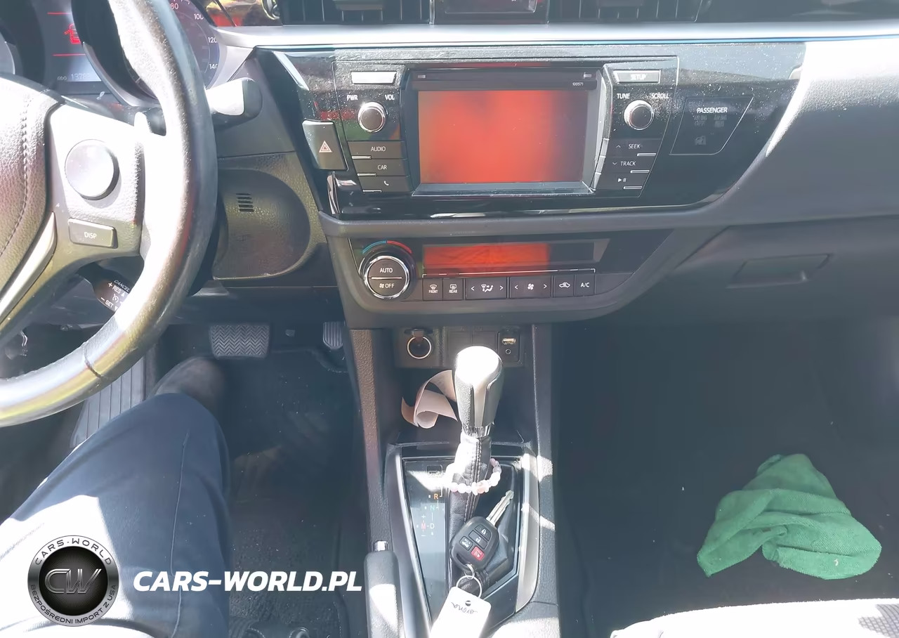 2016 Toyota Corolla S Plus VIN:5YFBURHE3GP520131 - 11