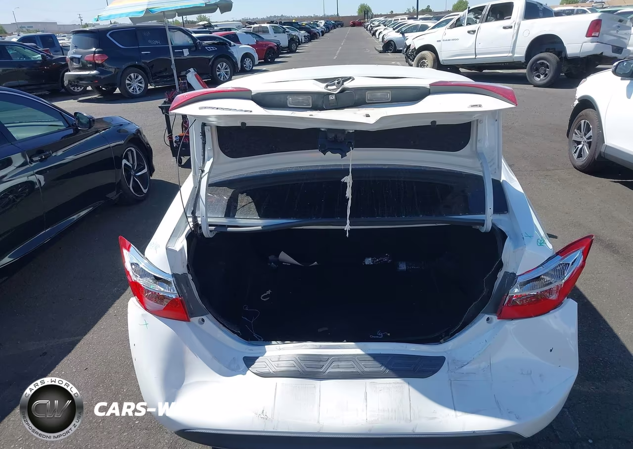 2016 Toyota Corolla S Plus VIN:5YFBURHE3GP520131 - 6