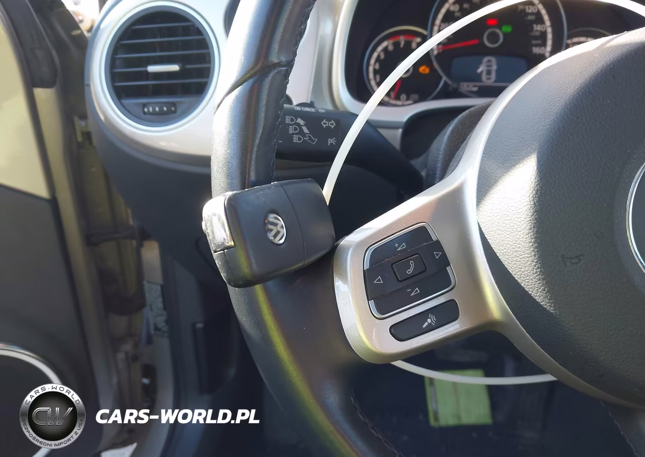 2014 Volkswagen Beetle 2.5L VIN:3VWJP7AT8EM612904 - 11