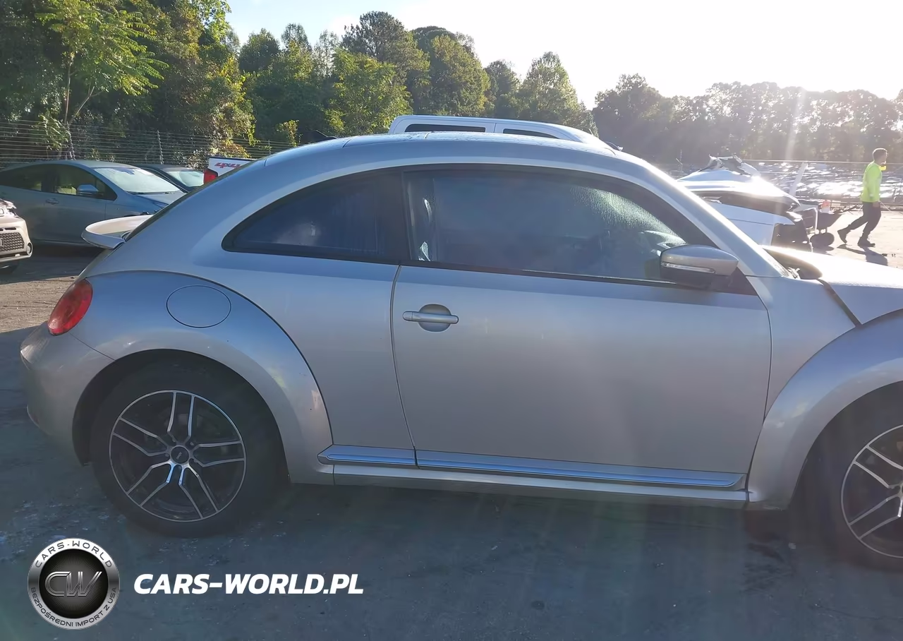 2014 Volkswagen Beetle 2.5L VIN:3VWJP7AT8EM612904 - 13