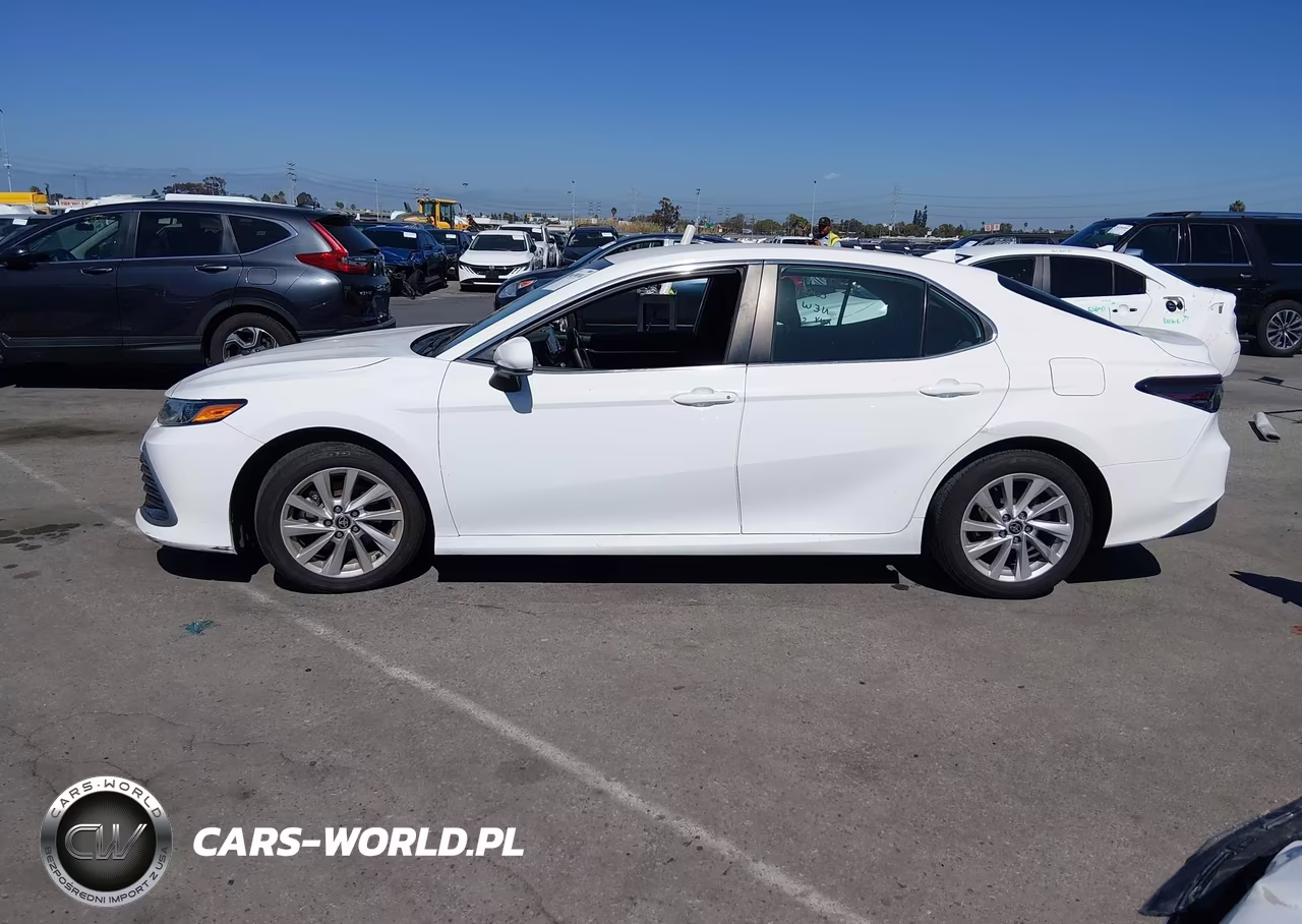 2024 Toyota Camry Le VIN:4T1C11AK2RU212853 - 14