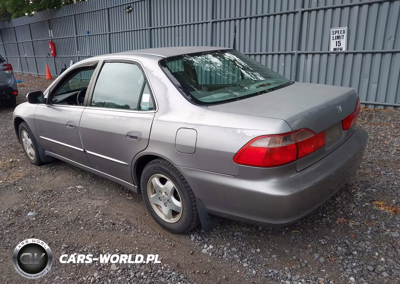2000 Honda Accord 3.0 Ex VIN:1HGCG1658YA032882 - 3