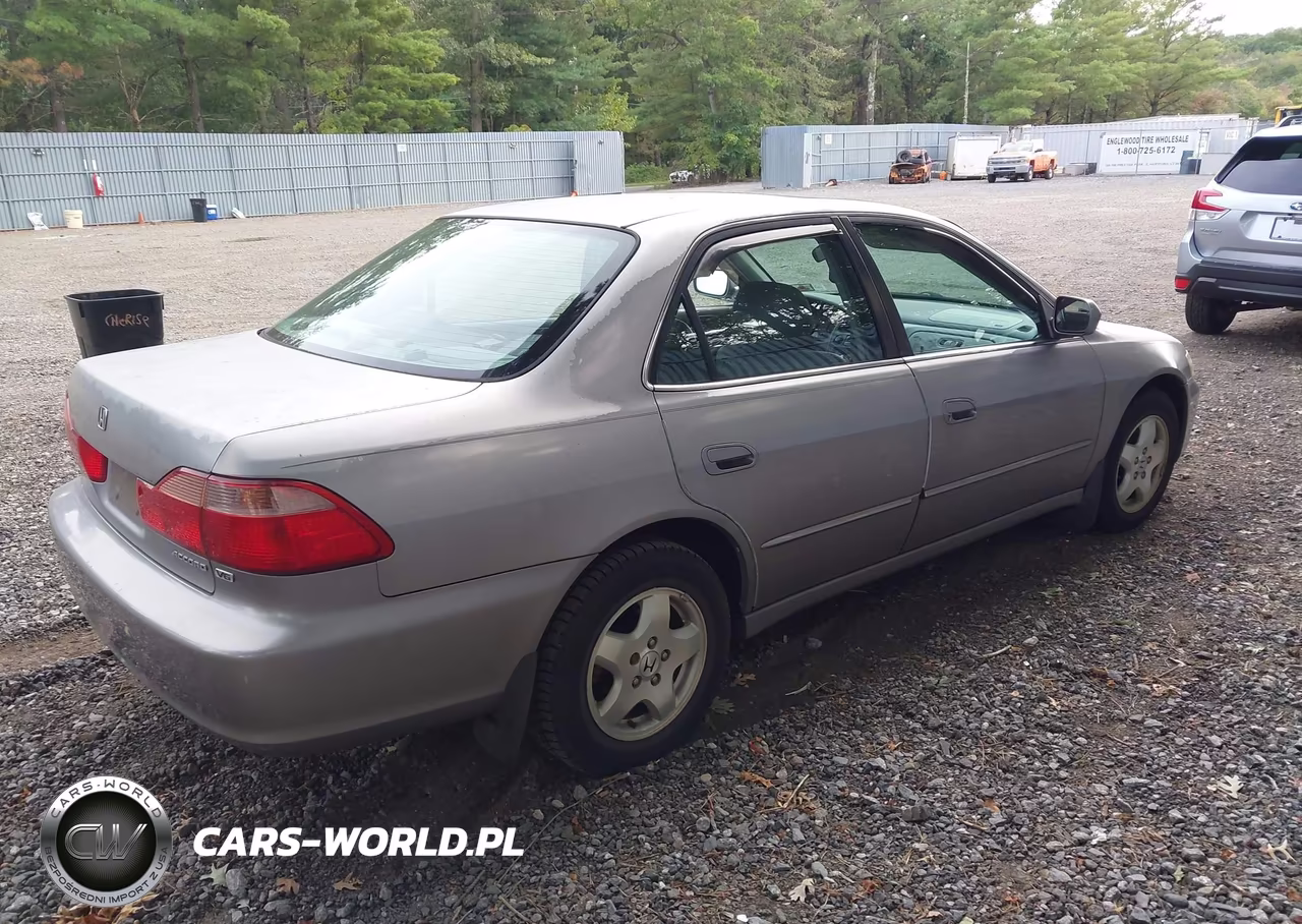 2000 Honda Accord 3.0 Ex VIN:1HGCG1658YA032882 - 4