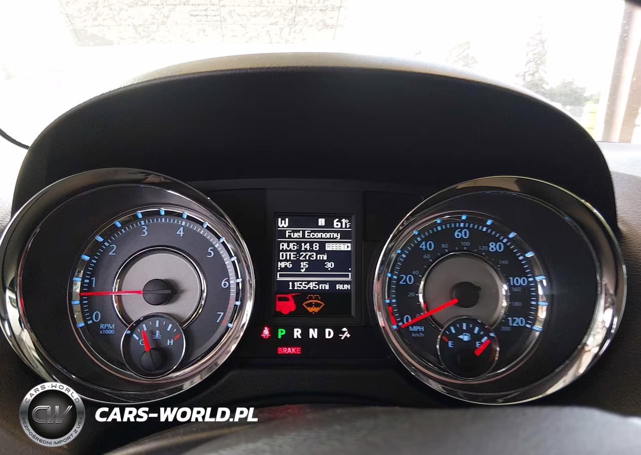 2016 Chrysler Town & Country Touring VIN:2C4RC1BG0GR120895 - 7