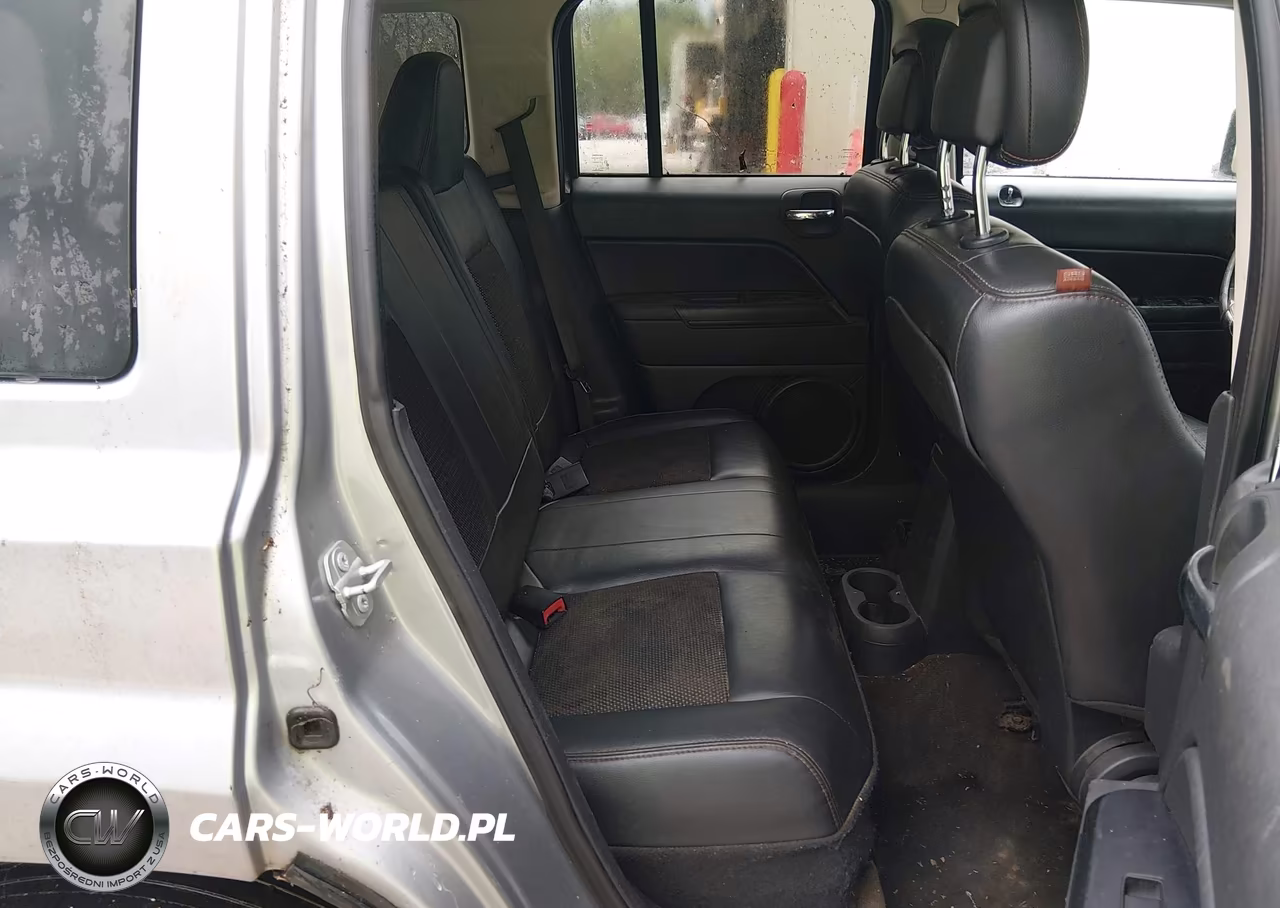 2016 Jeep Patriot 75Th Anniversary VIN:1C4NJPBB4GD731284 - 8