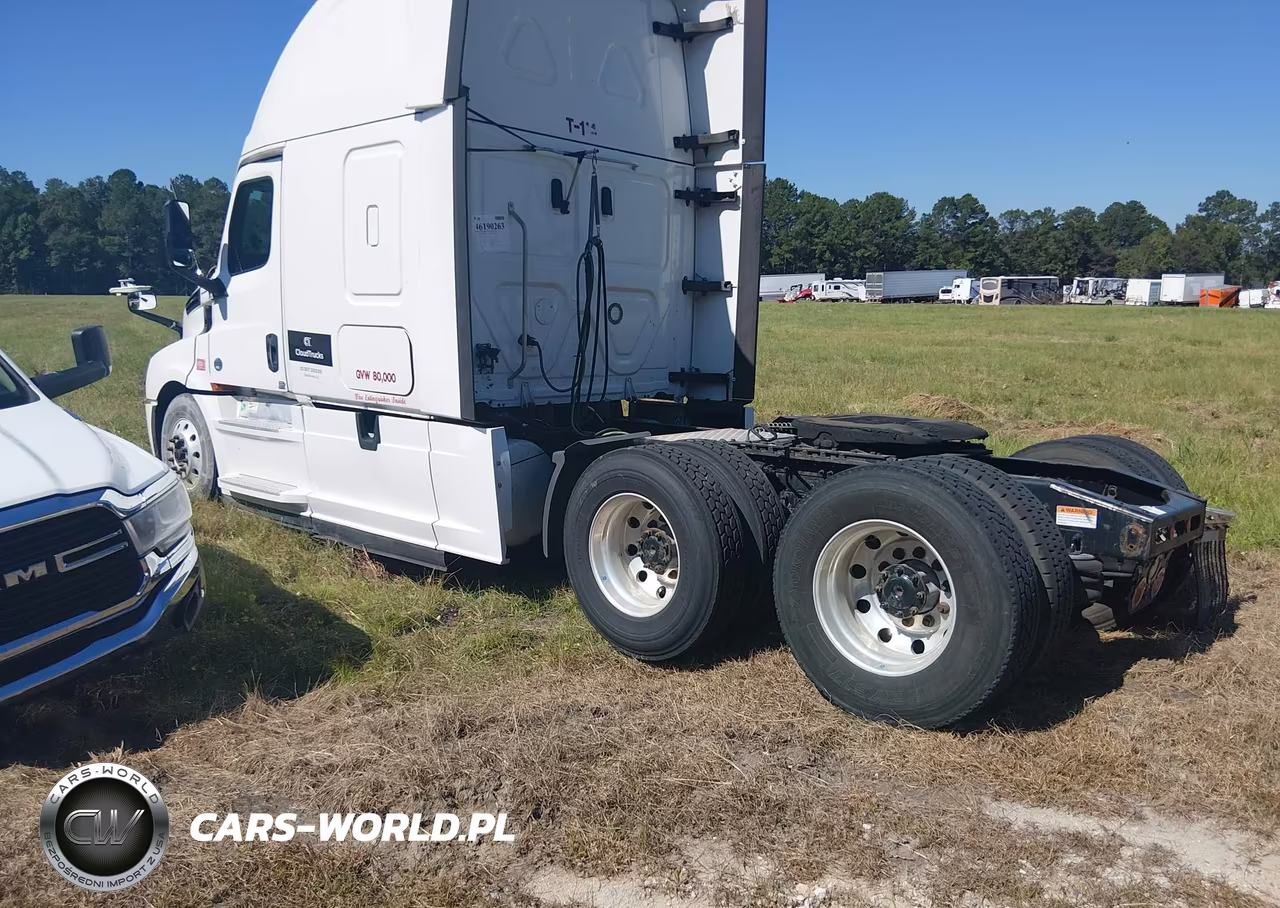 2020 Freightliner New Cascadia 126 VIN:1FUJHHDR9LLKT3133 - 3