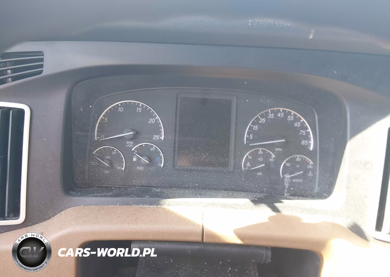2020 Freightliner New Cascadia 126 VIN:1FUJHHDR9LLKT3133 - 5