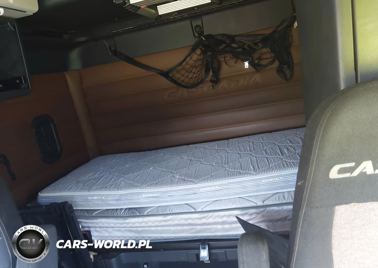 2020 Freightliner New Cascadia 126 VIN:1FUJHHDR9LLKT3133 - 7