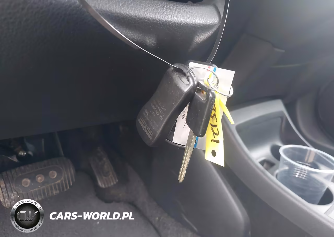 2011 Nissan Versa 1.8S VIN:3N1BC1CP2BL426831 - 11