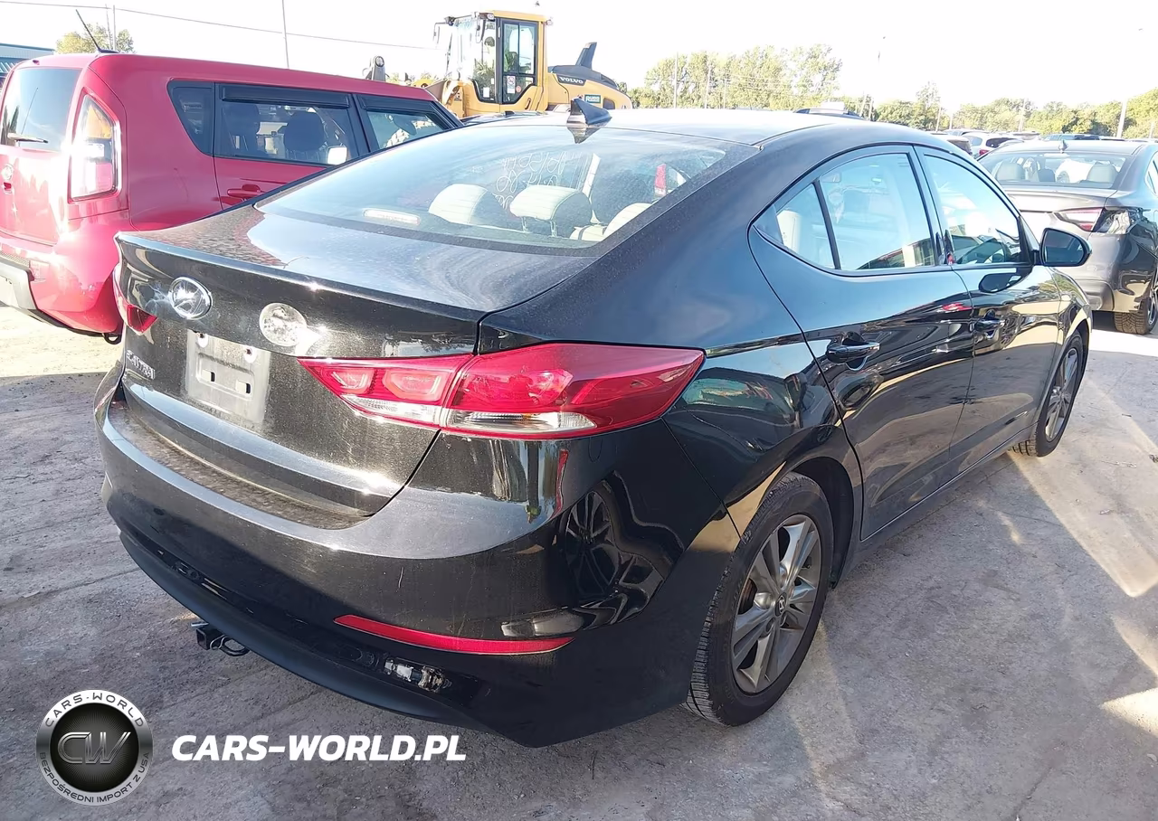 2018 Hyundai Elantra Sel VIN:5NPD84LF1JH394355 - 4
