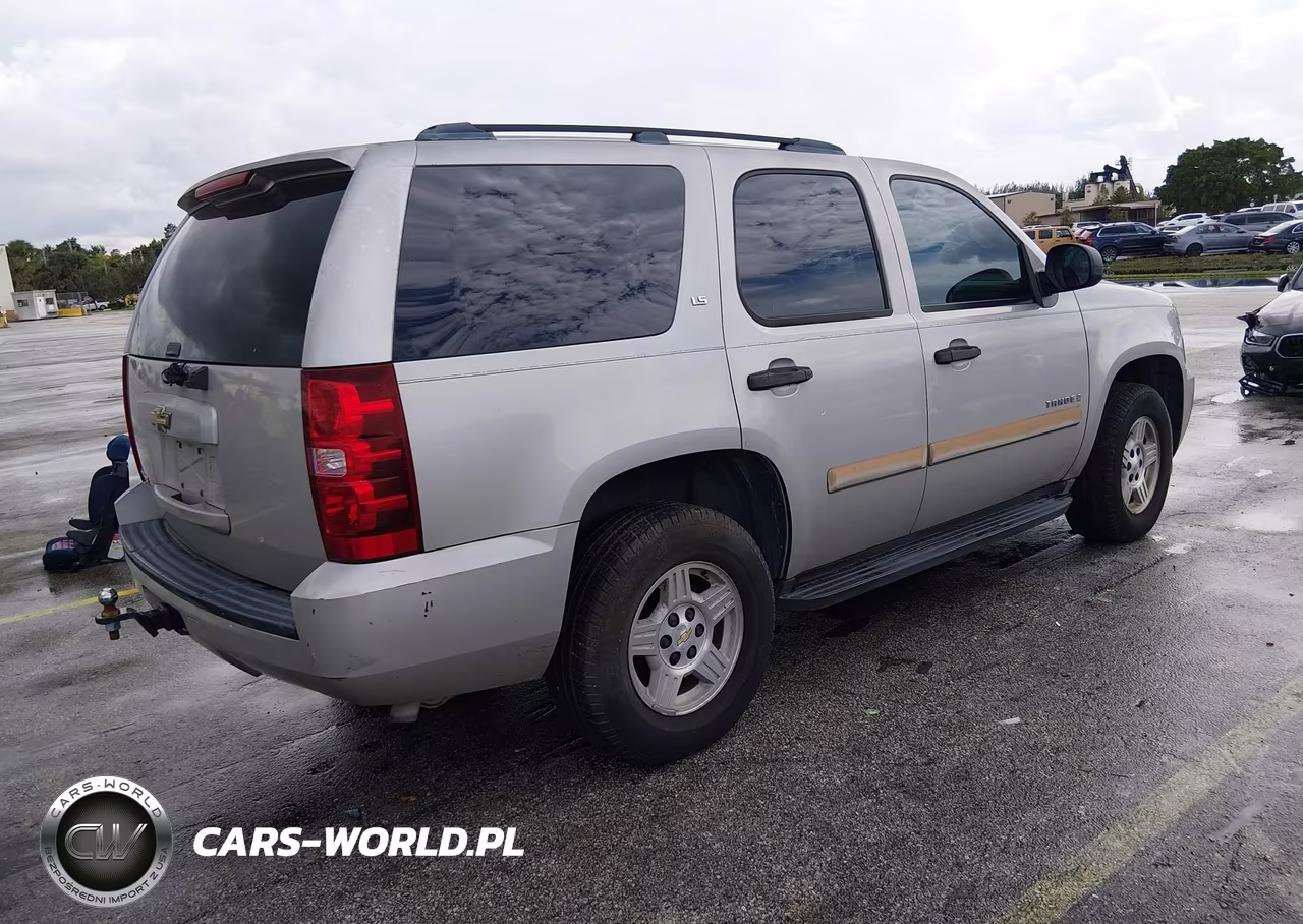 2008 Chevrolet Tahoe Ls VIN:1GNFC13C98R138356 - 4