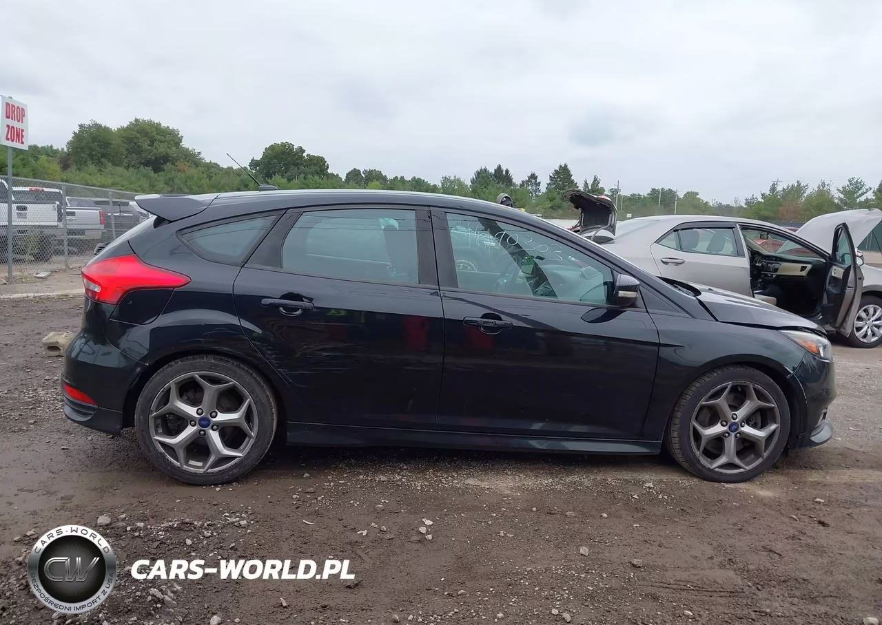 2016 Ford Focus St VIN:1FADP3L91GL358960 - 13