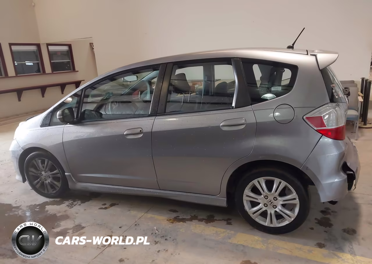 2009 Honda Fit Sport VIN:JHMGE88629S040703 - 14