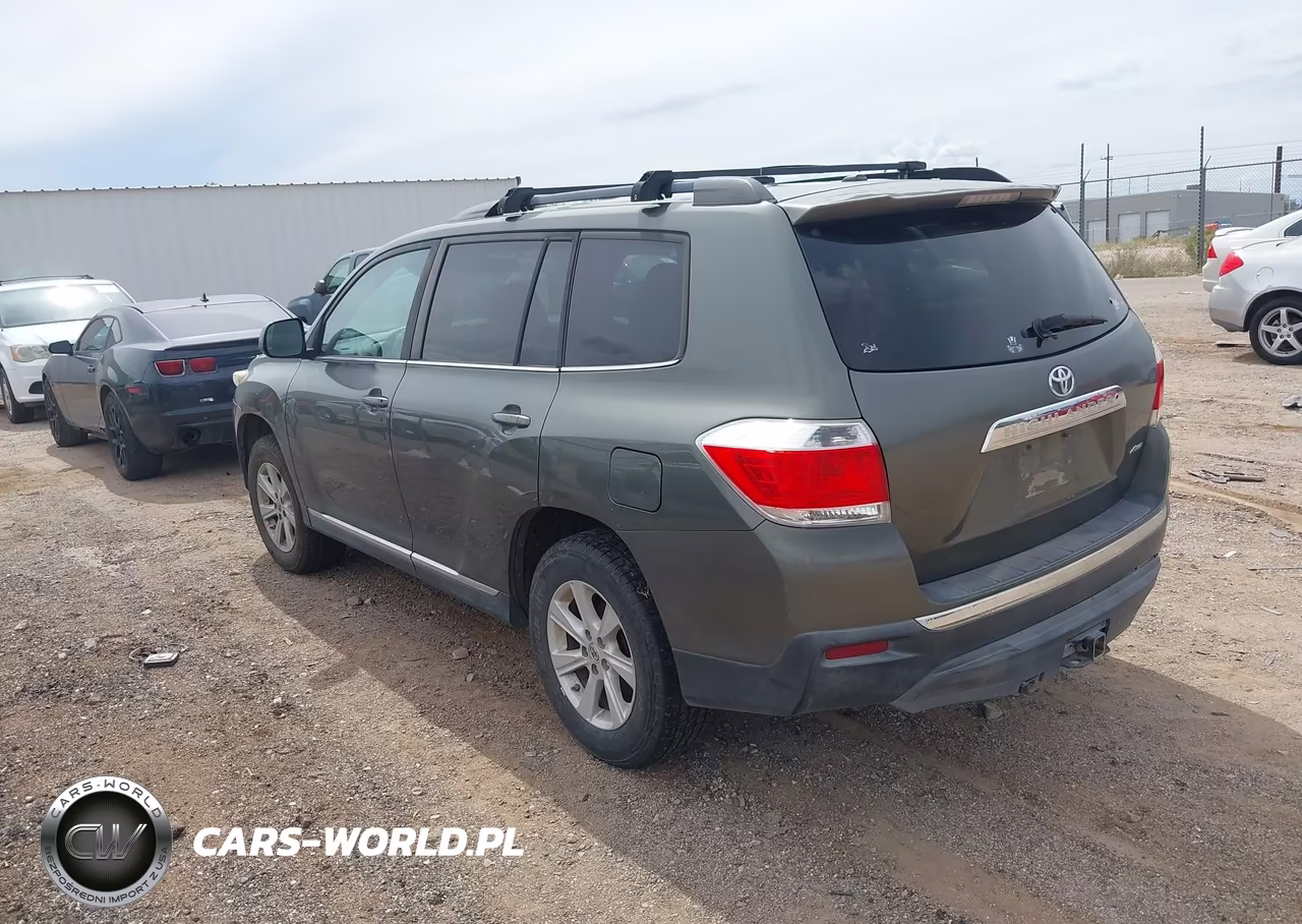 2012 Toyota Highlander Base V6 VIN:5TDBK3EH6CS154040 - 3