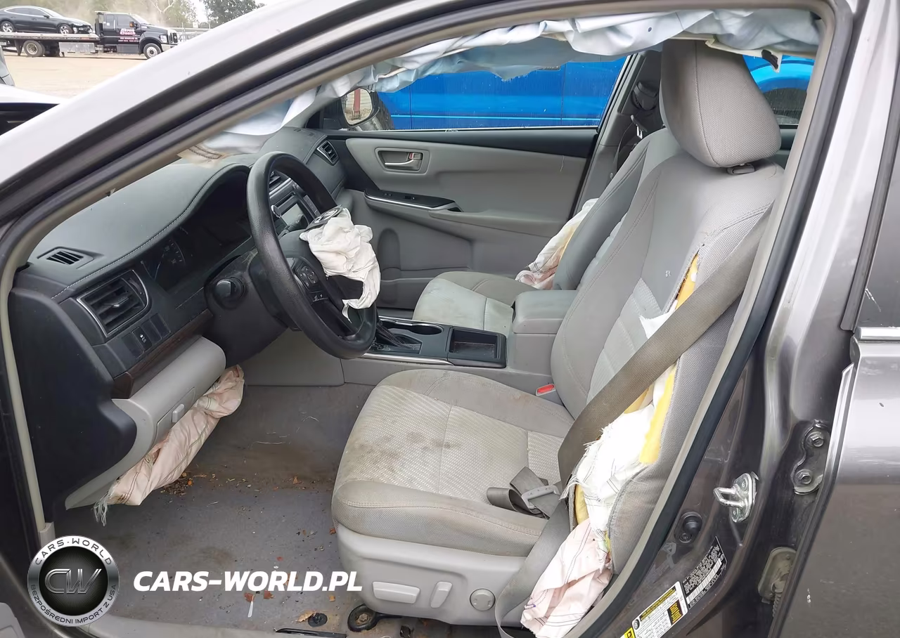 2015 Toyota Camry Le VIN:4T1BF1FK6FU960846 - 5